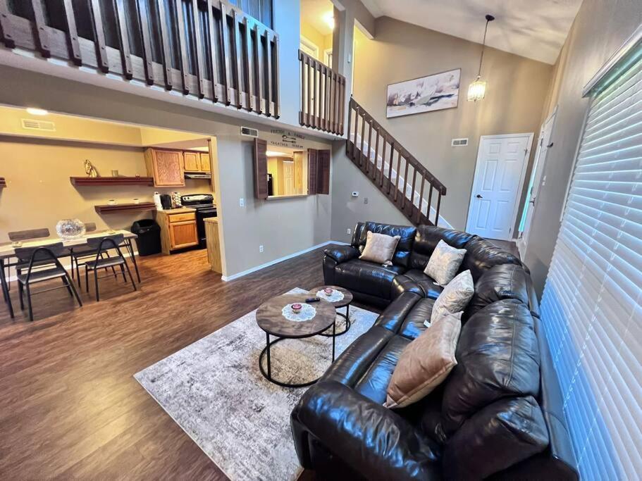 The Cozy Townhouse Wpafb & Wsu Apartment Fairborn Exterior photo